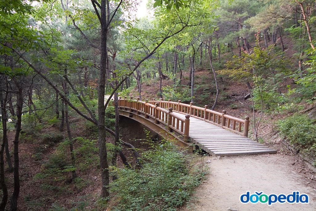 비봉산근린공원